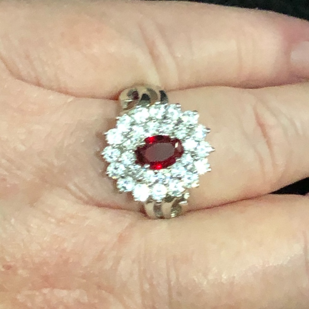 Amazing 14kt solid wt gold Ruby and diamond ring